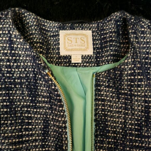 Sail to Sable Blue Blazer with Flared Sleeves - Picture 10 of 14